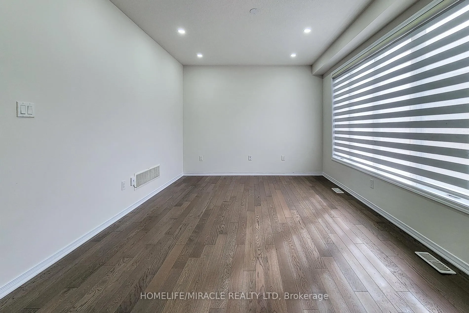 Photo 13 of 63 Magdalena Street, Hamilton, Stoney Creek Mountain — HOMEH