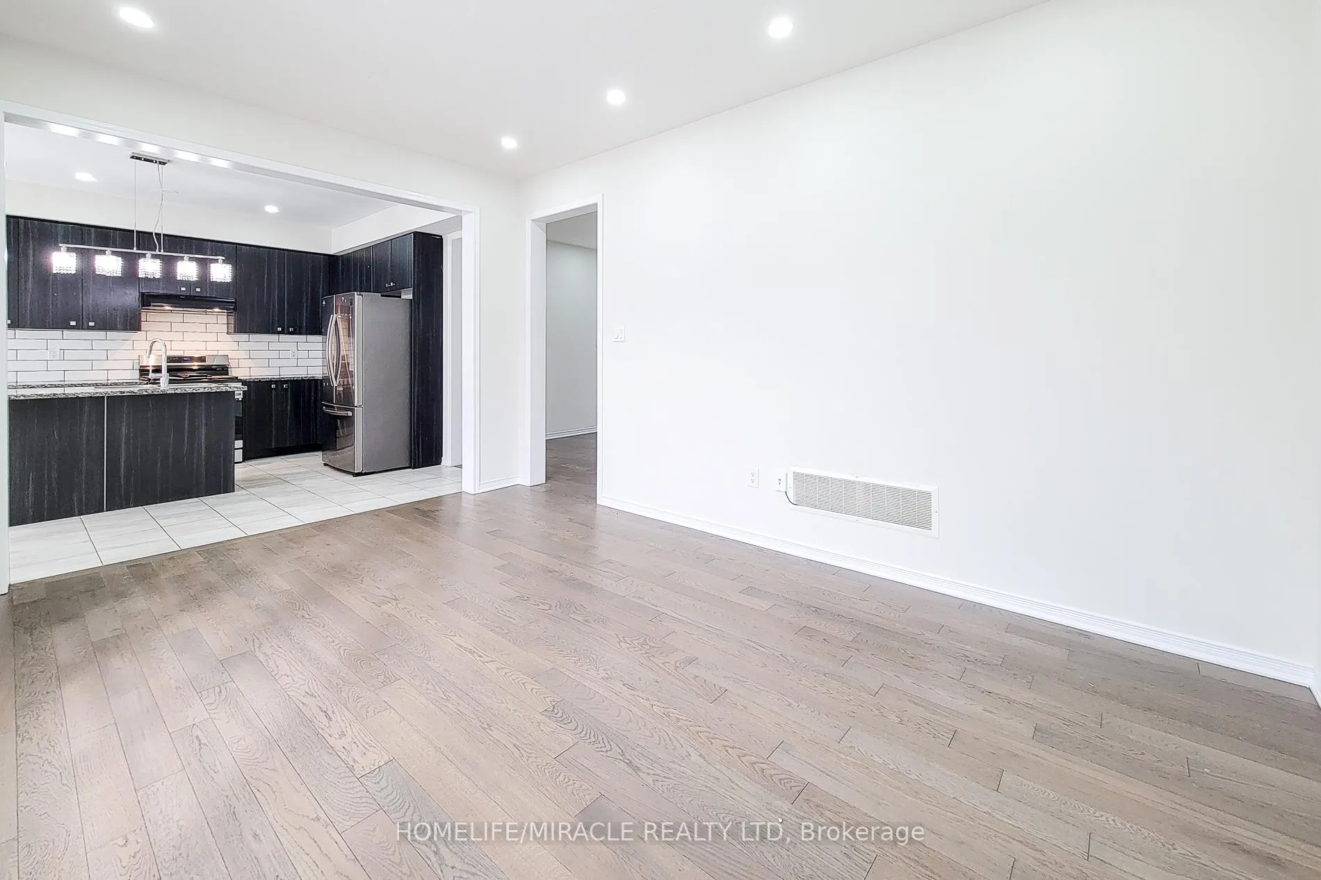 Photo 15 of 63 Magdalena Street, Hamilton, Stoney Creek Mountain — HOMEH