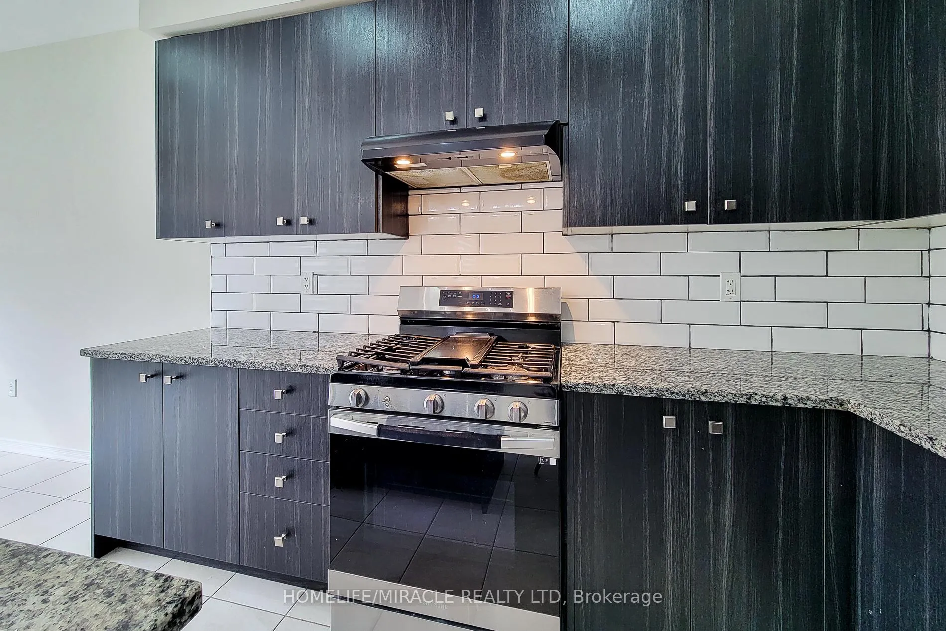 Photo 20 of 63 Magdalena Street, Hamilton, Stoney Creek Mountain — HOMEH