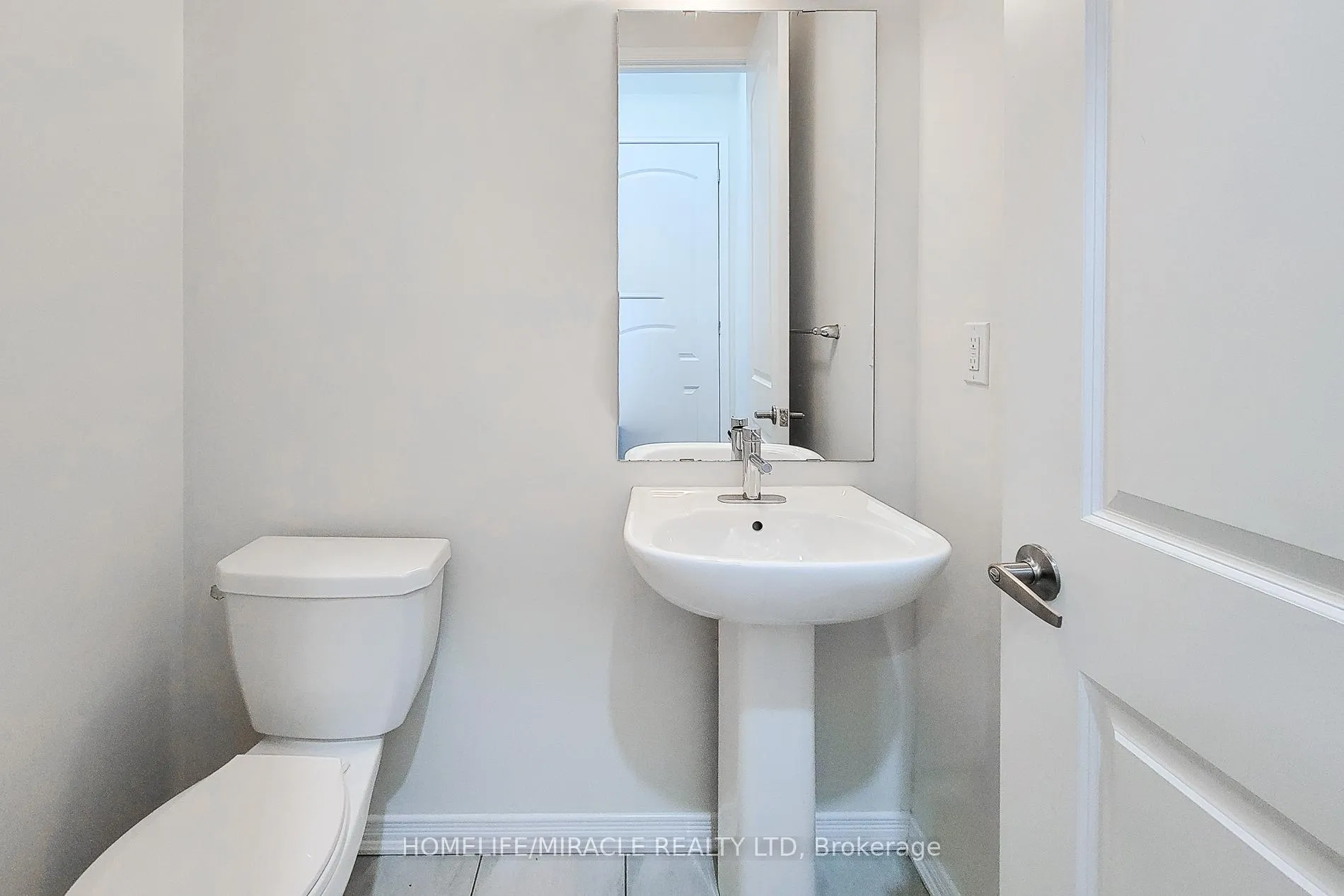 Photo 44 of 63 Magdalena Street, Hamilton, Stoney Creek Mountain — HOMEH