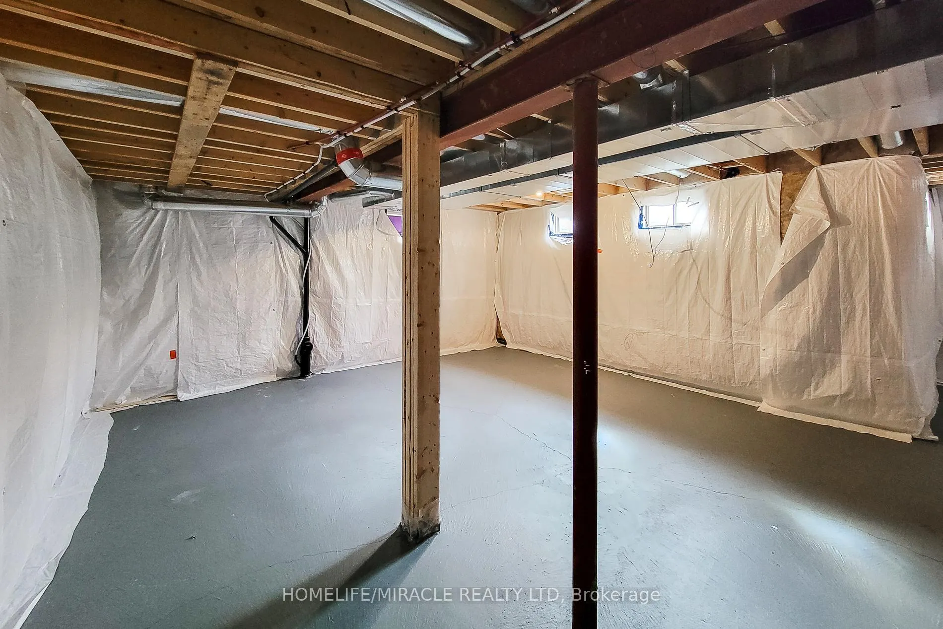 Photo 47 of 63 Magdalena Street, Hamilton, Stoney Creek Mountain — HOMEH
