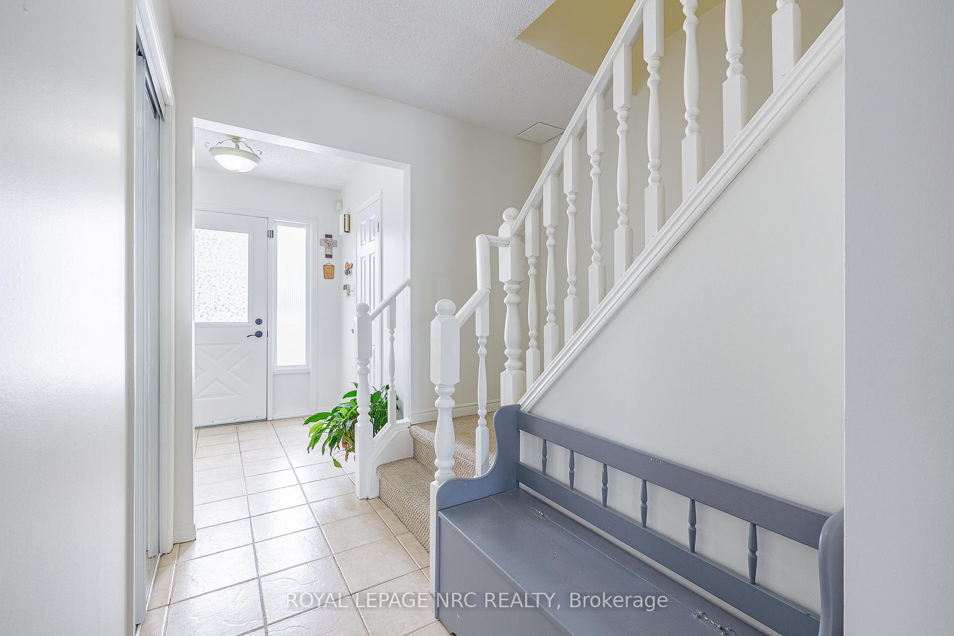 Photo 8 of 57 Bayview Drive, Grimsby, Grimsby Beach — HOMEH