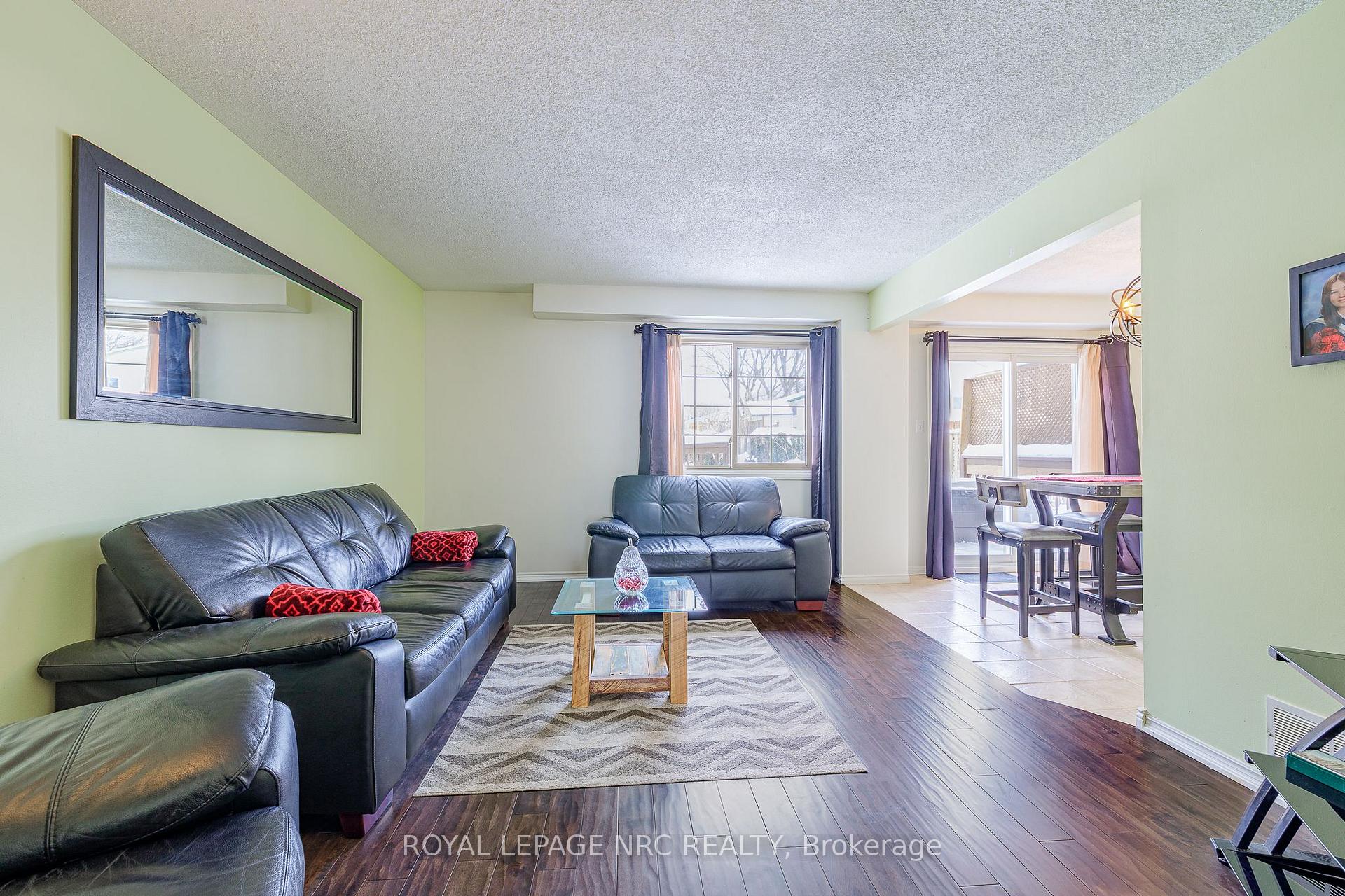 Photo 9 of 57 Bayview Drive, Grimsby, Grimsby Beach — HOMEH