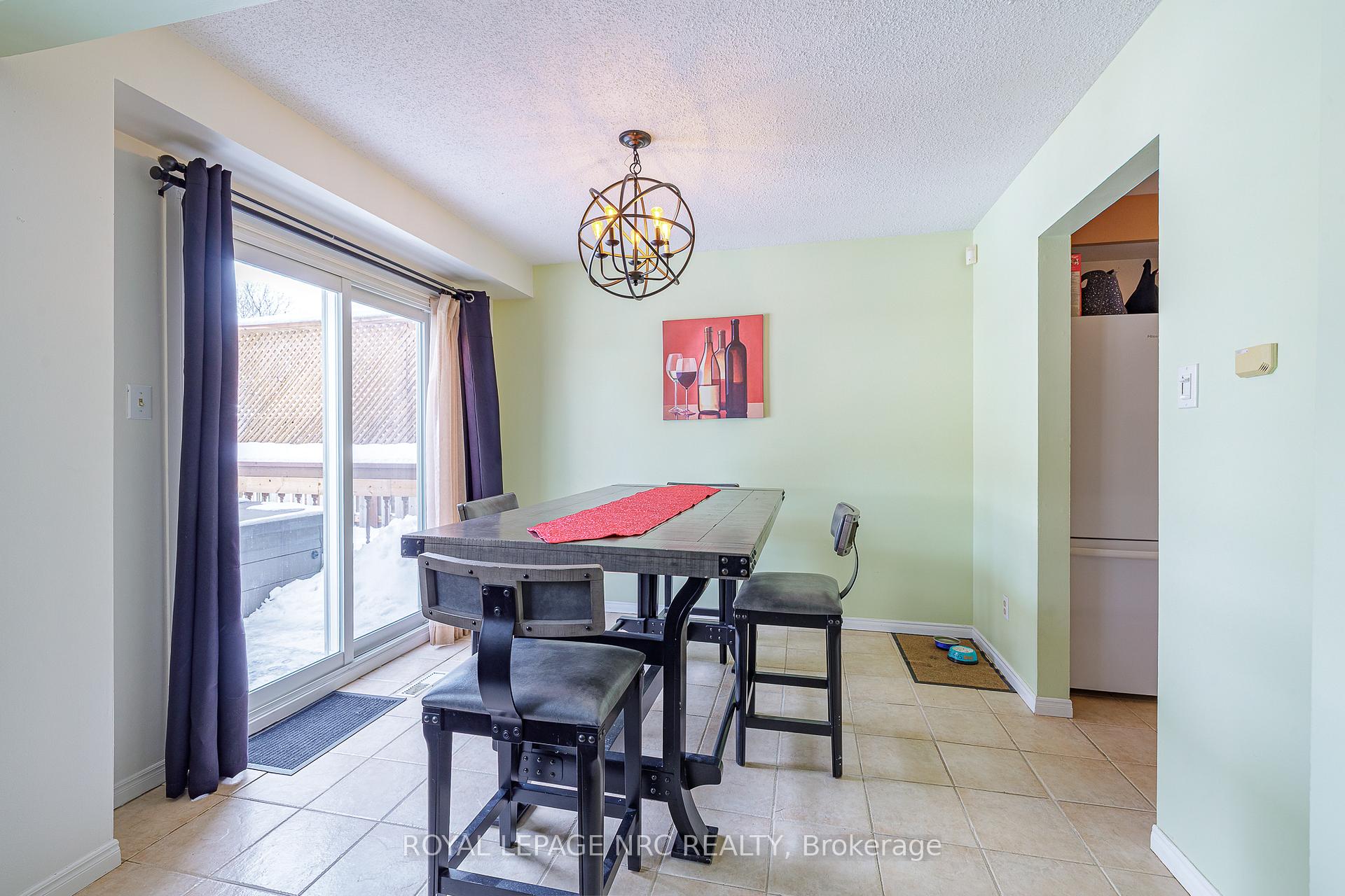 Photo 13 of 57 Bayview Drive, Grimsby, Grimsby Beach — HOMEH