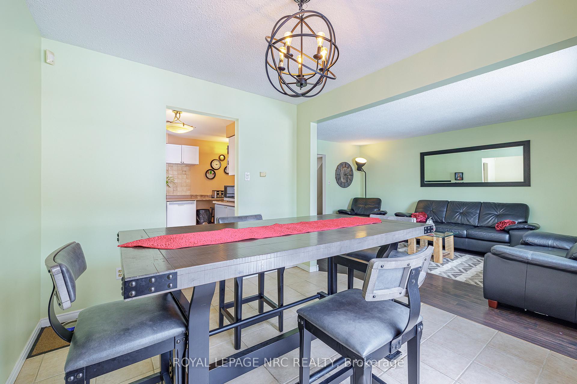 Photo 14 of 57 Bayview Drive, Grimsby, Grimsby Beach — HOMEH