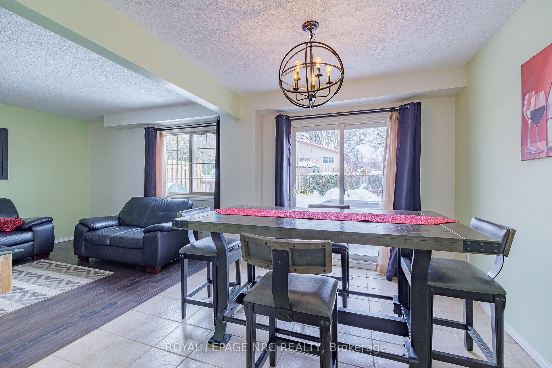 Photo 15 of 57 Bayview Drive, Grimsby, Grimsby Beach — HOMEH