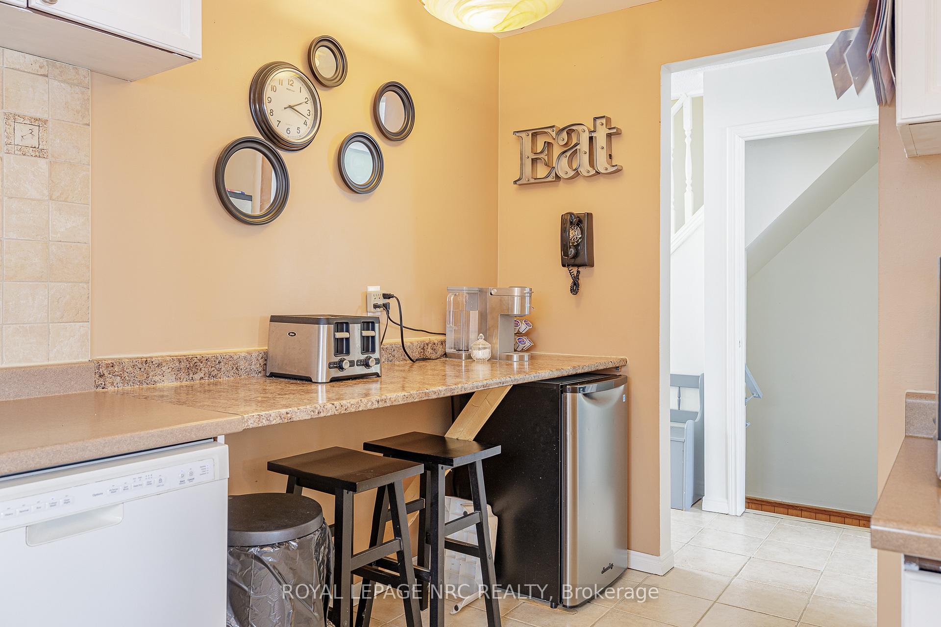 Photo 20 of 57 Bayview Drive, Grimsby, Grimsby Beach — HOMEH