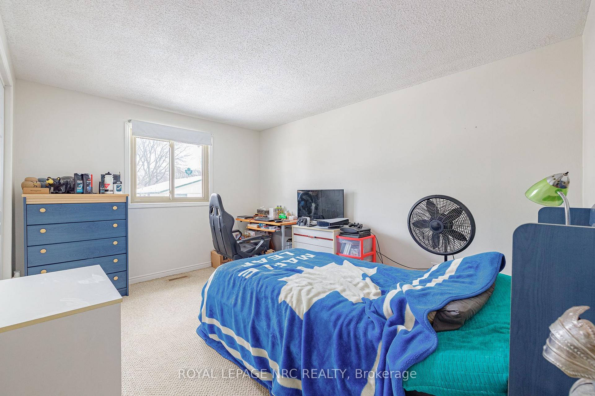 Photo 25 of 57 Bayview Drive, Grimsby, Grimsby Beach — HOMEH