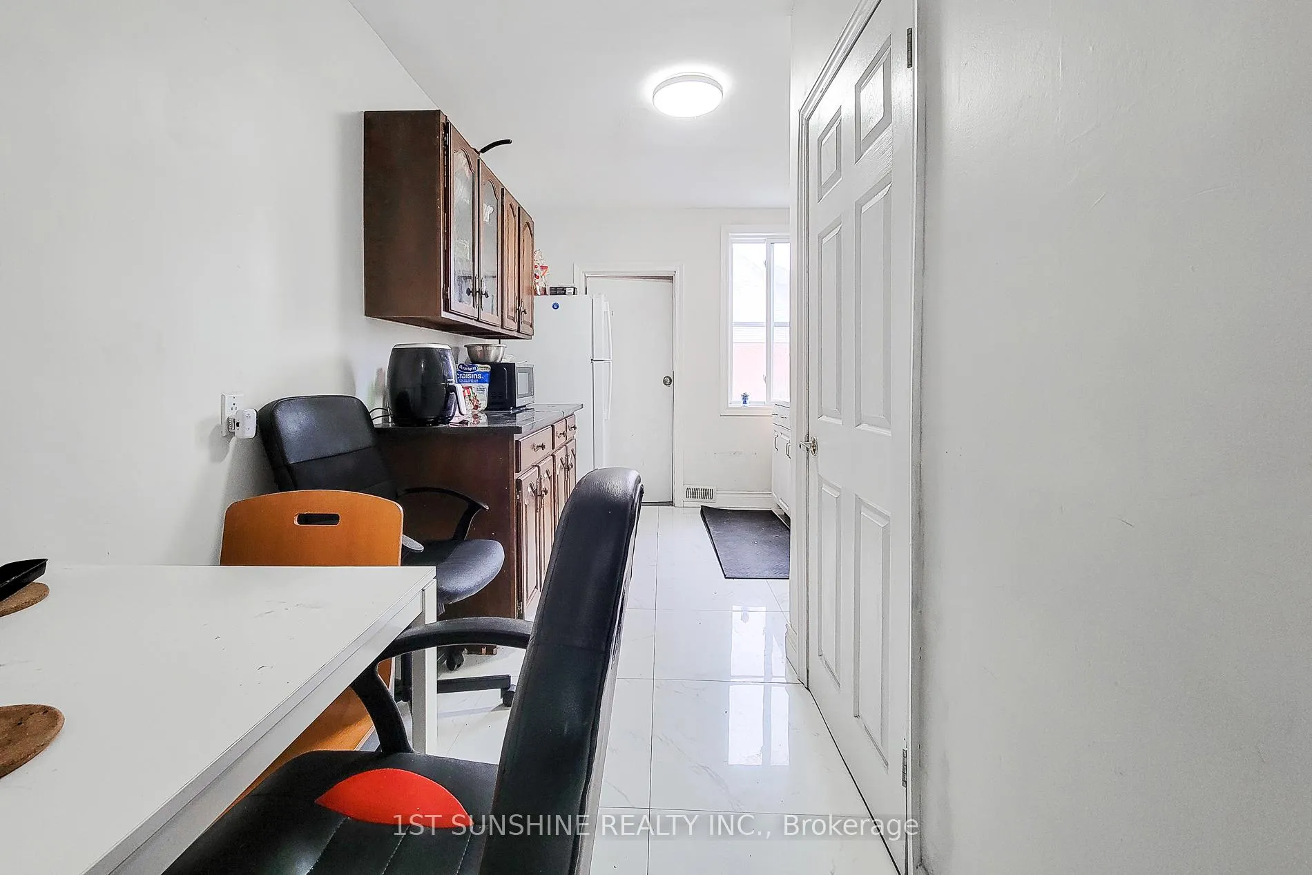 Photo 12 of 63 Paisley Avenue S, Hamilton, Westdale — HOMEH