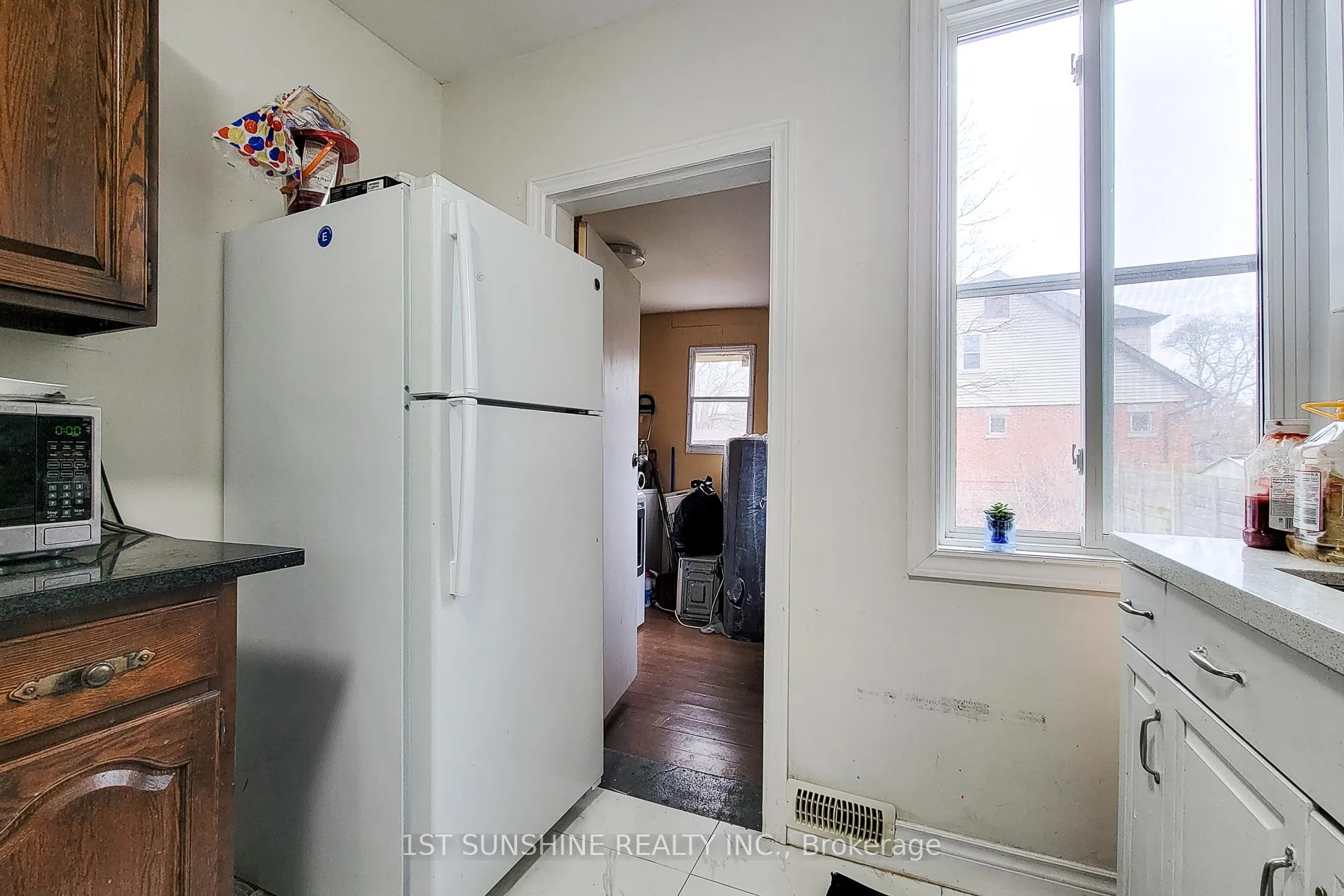Photo 15 of 63 Paisley Avenue S, Hamilton, Westdale — HOMEH