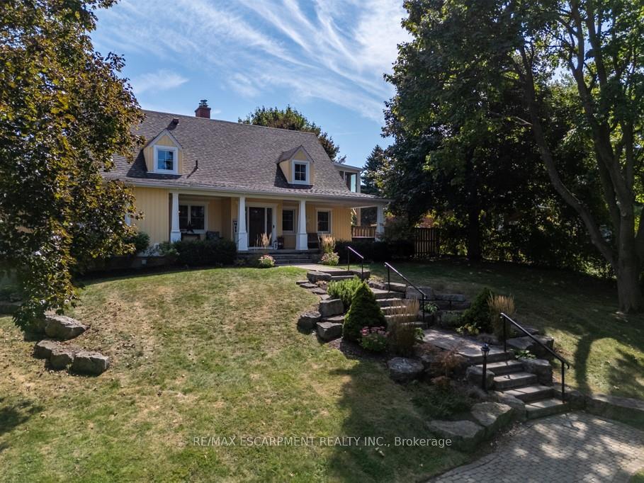 Photo 3 of 196 Dundas Street E, Hamilton, Waterdown — HOMEH