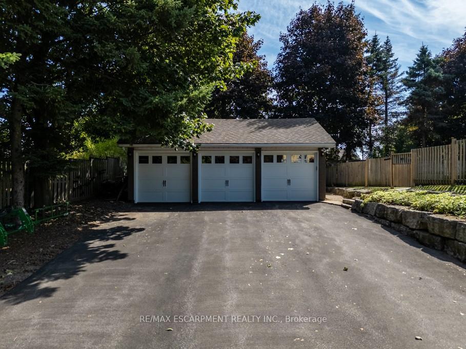 Photo 6 of 196 Dundas Street E, Hamilton, Waterdown — HOMEH