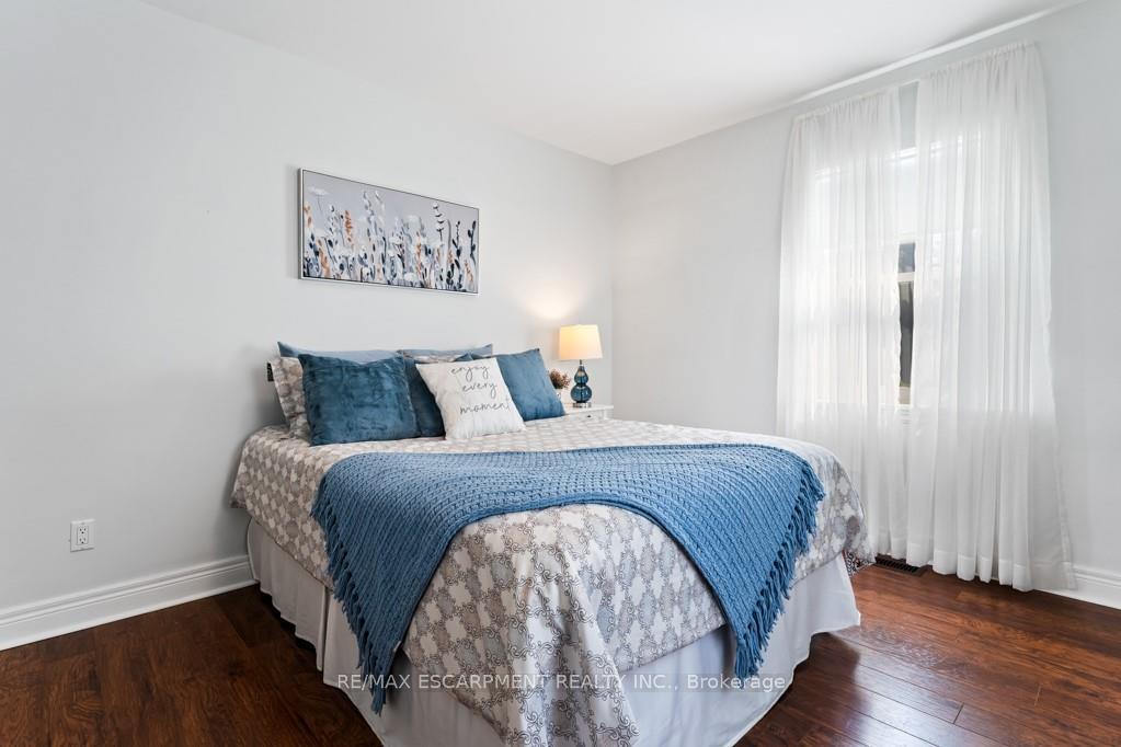 Photo 22 of 196 Dundas Street E, Hamilton, Waterdown — HOMEH