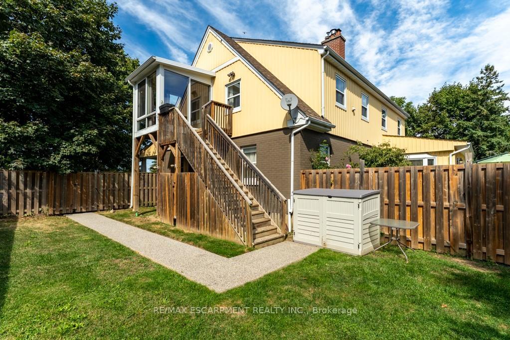 Photo 23 of 196 Dundas Street E, Hamilton, Waterdown — HOMEH