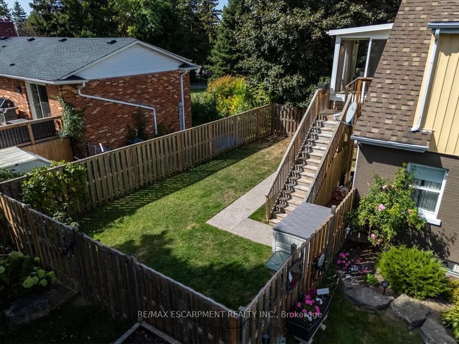 Photo 24 of 196 Dundas Street E, Hamilton, Waterdown — HOMEH