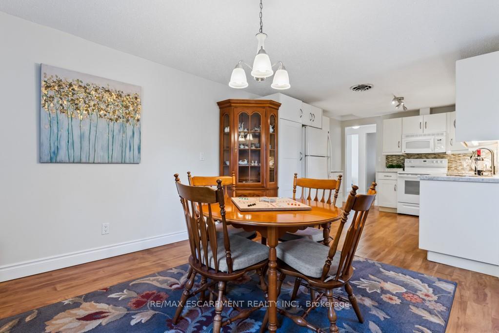 Photo 27 of 196 Dundas Street E, Hamilton, Waterdown — HOMEH