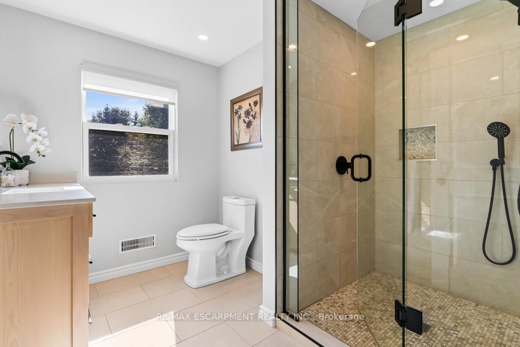 Photo 28 of 196 Dundas Street E, Hamilton, Waterdown — HOMEH