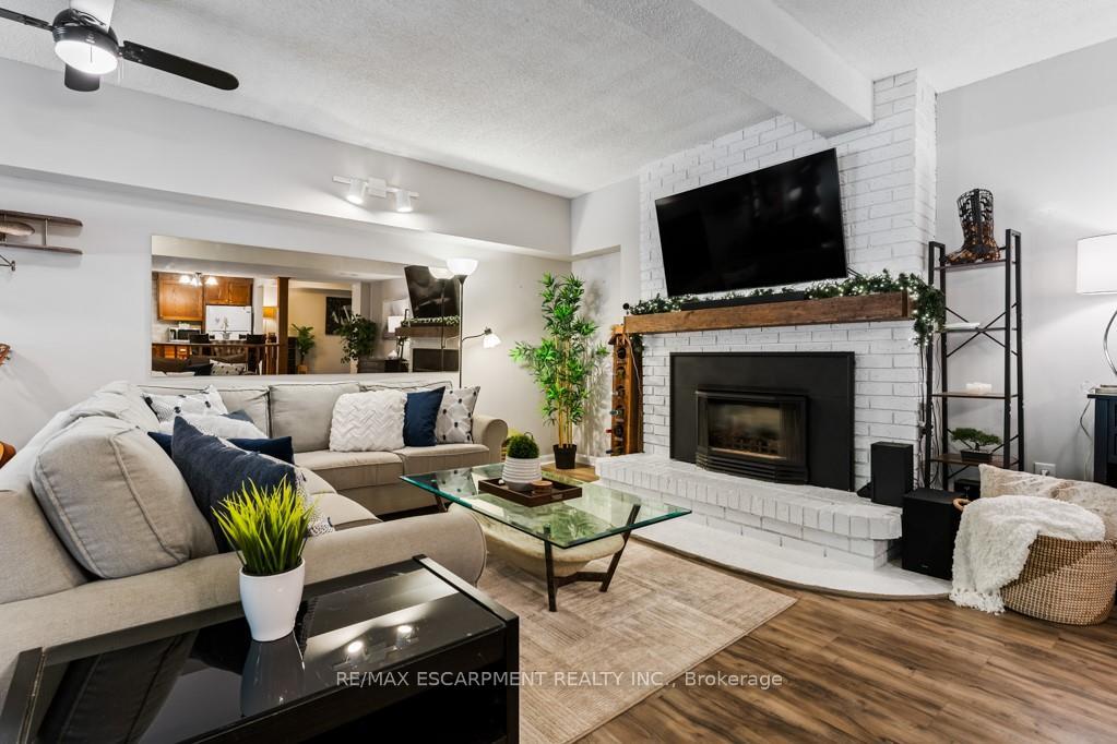 Photo 35 of 196 Dundas Street E, Hamilton, Waterdown — HOMEH