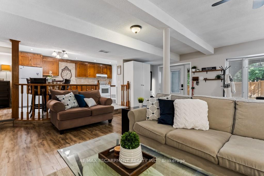 Photo 36 of 196 Dundas Street E, Hamilton, Waterdown — HOMEH