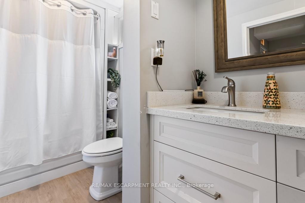 Photo 42 of 196 Dundas Street E, Hamilton, Waterdown — HOMEH