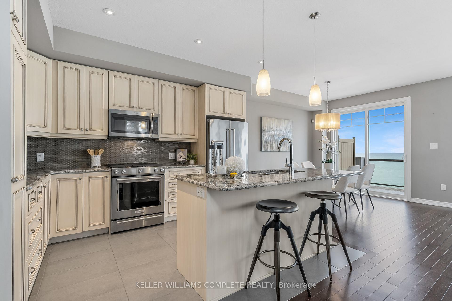 Photo 8 of 28 Pierre Trudeau Lane, Grimsby, Grimsby Beach — HOMEH