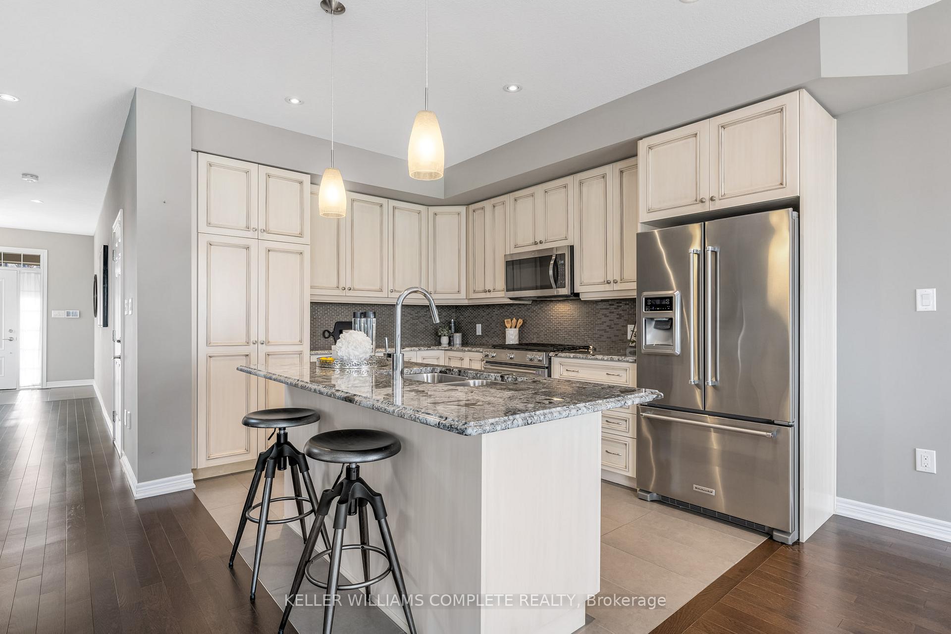 Photo 9 of 28 Pierre Trudeau Lane, Grimsby, Grimsby Beach — HOMEH