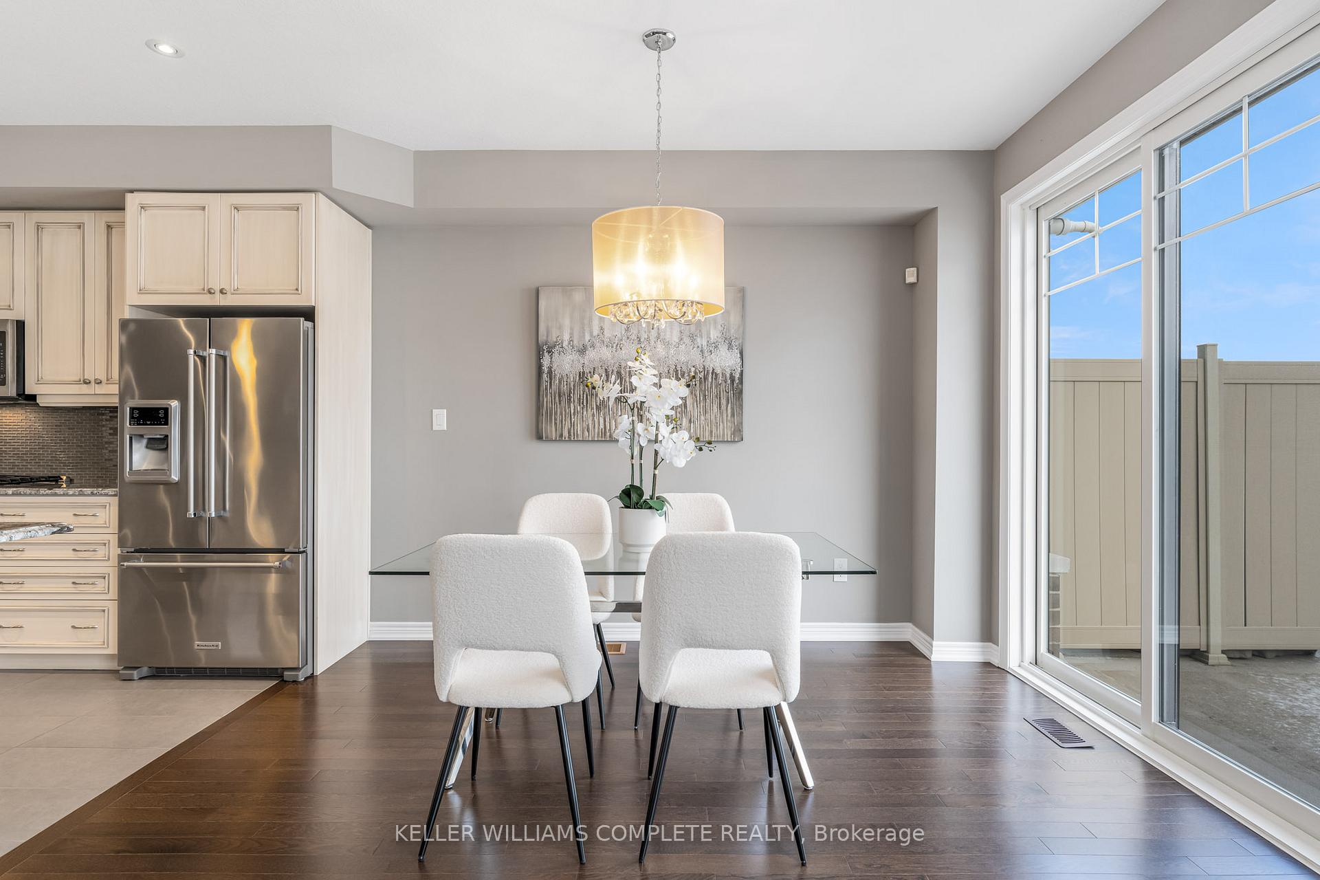 Photo 15 of 28 Pierre Trudeau Lane, Grimsby, Grimsby Beach — HOMEH