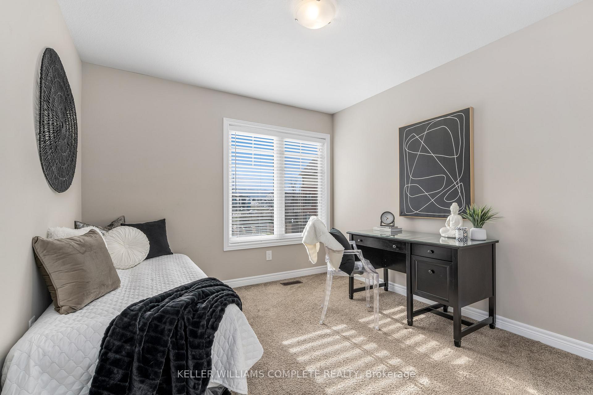 Photo 21 of 28 Pierre Trudeau Lane, Grimsby, Grimsby Beach — HOMEH