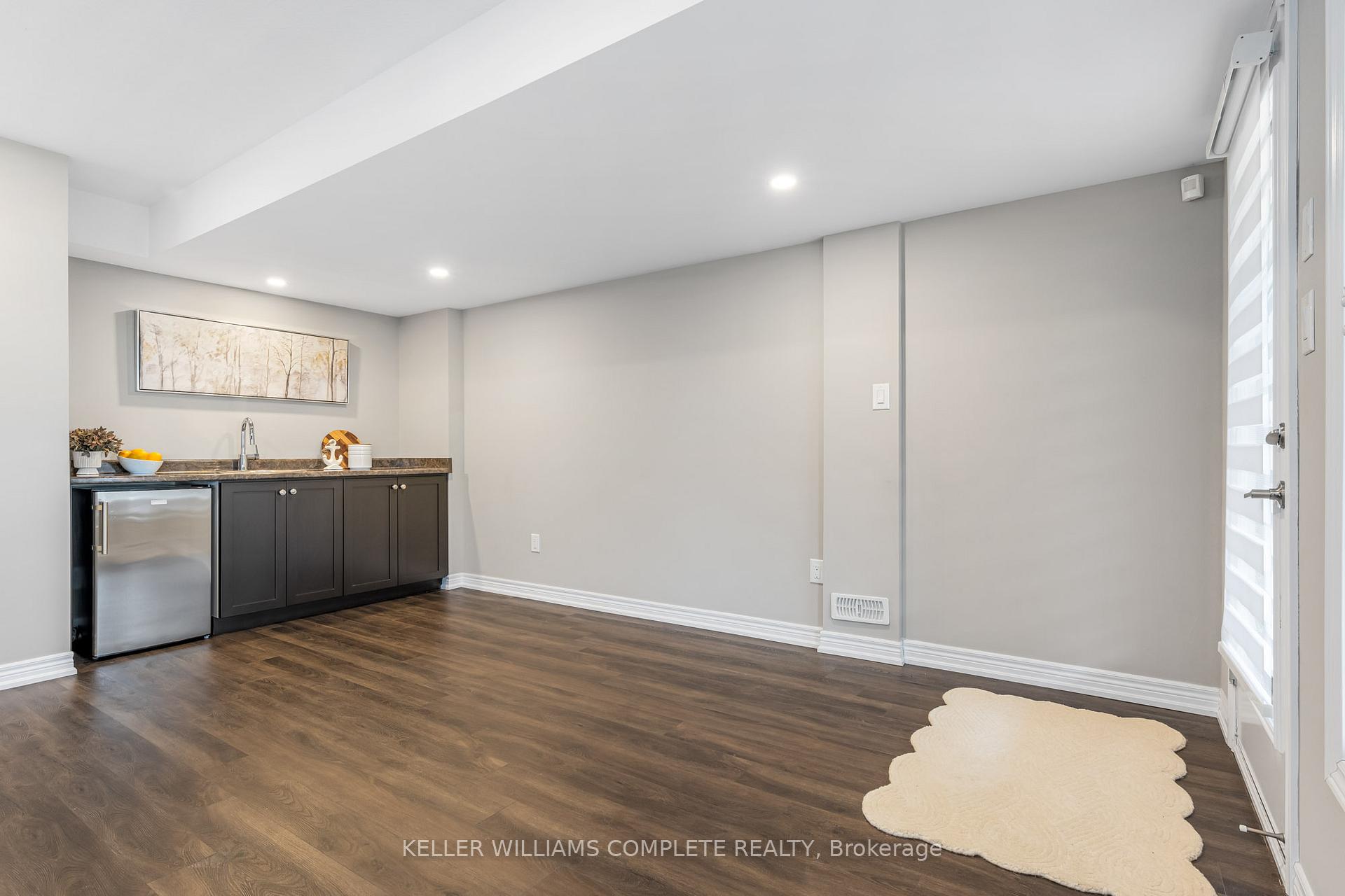 Photo 34 of 28 Pierre Trudeau Lane, Grimsby, Grimsby Beach — HOMEH