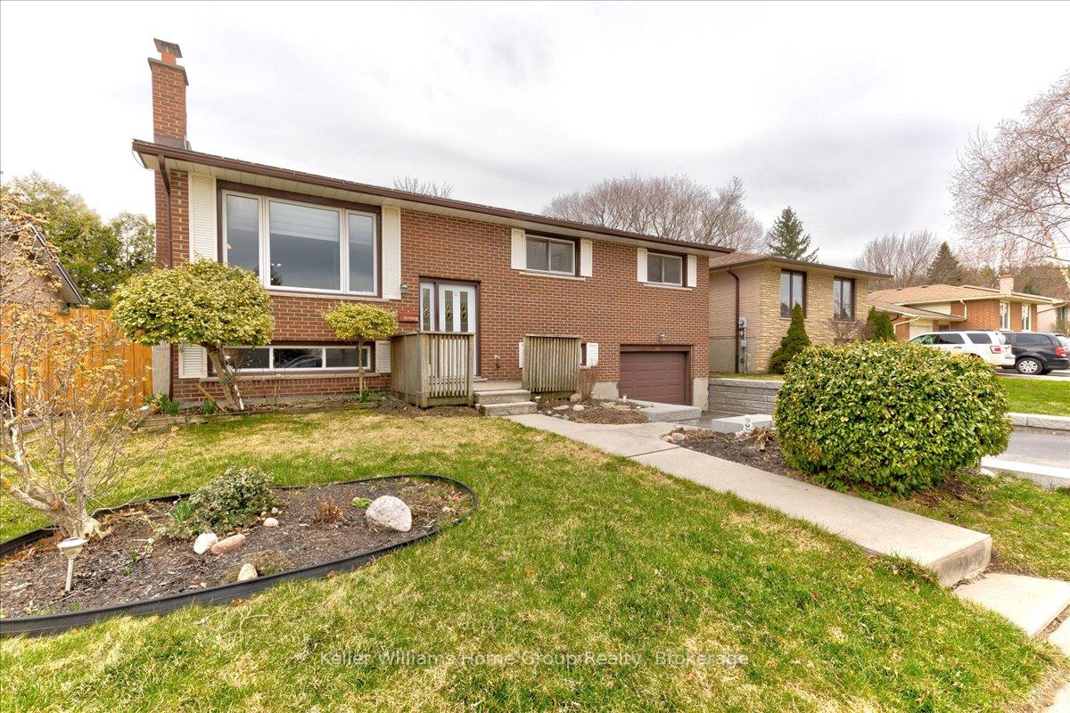 Photo 1 of 18 Matthew Drive, Guelph, Willow West/Sugarbush/West Acres — HOMEH