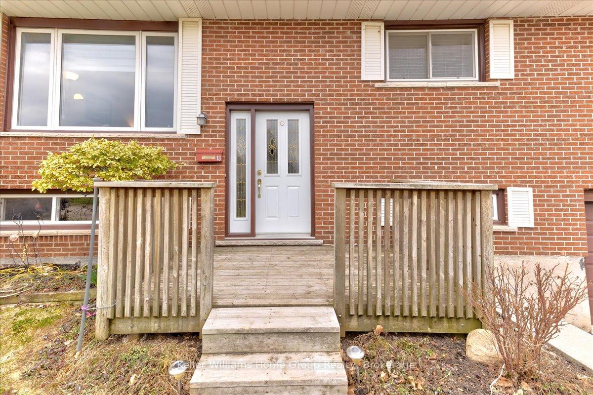 Photo 5 of 18 Matthew Drive, Guelph, Willow West/Sugarbush/West Acres — HOMEH