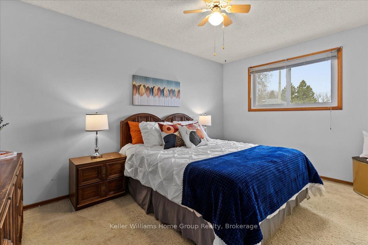 Photo 20 of 18 Matthew Drive, Guelph, Willow West/Sugarbush/West Acres — HOMEH