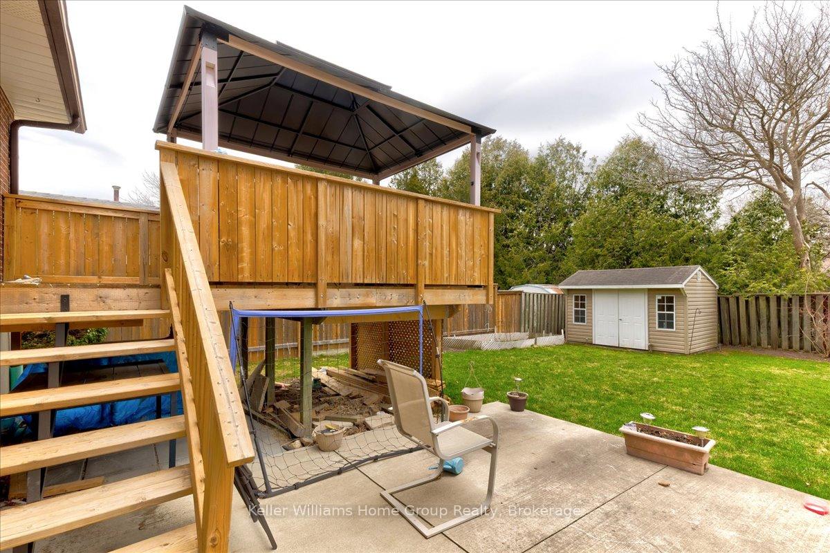 Photo 36 of 18 Matthew Drive, Guelph, Willow West/Sugarbush/West Acres — HOMEH