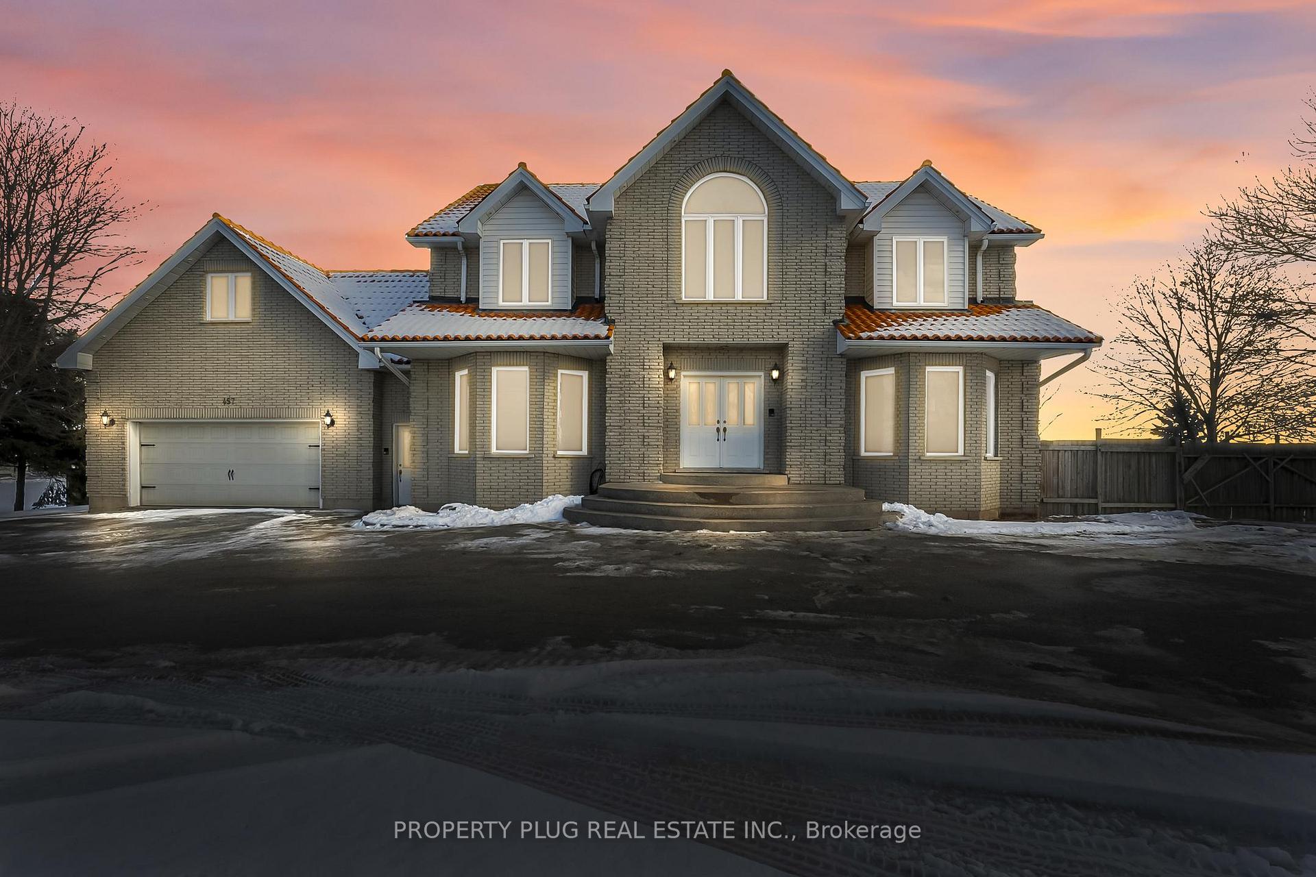 Photo 1 of 457 Mountain Road, Grimsby, Grimsby Escarpment — HOMEH