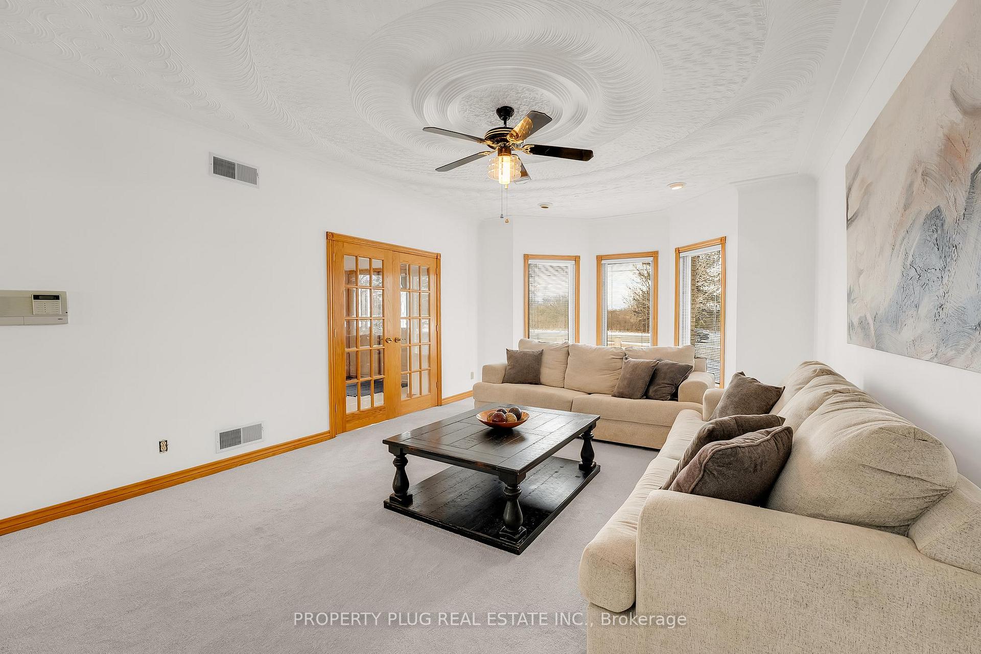 Photo 6 of 457 Mountain Road, Grimsby, Grimsby Escarpment — HOMEH
