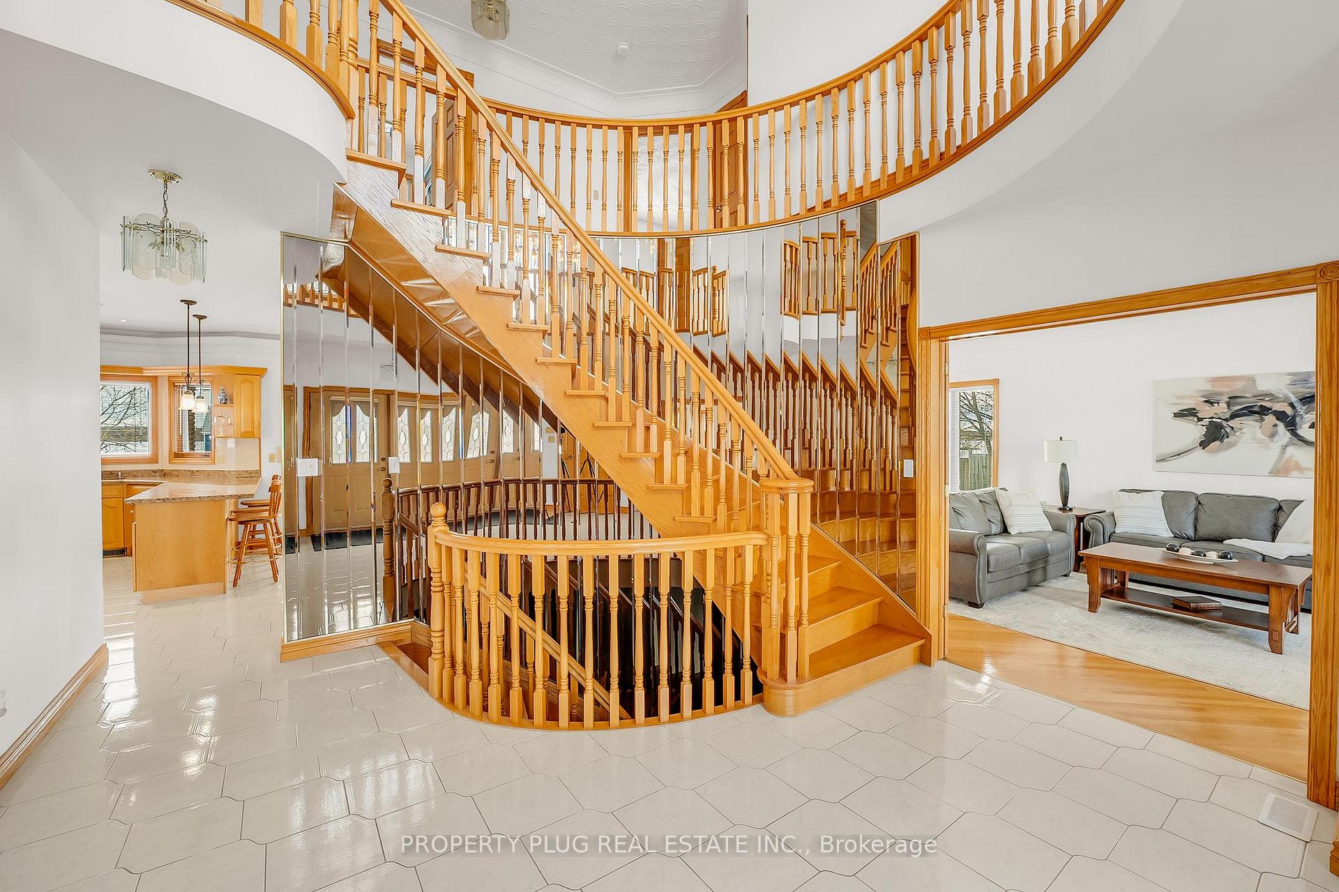 Photo 8 of 457 Mountain Road, Grimsby, Grimsby Escarpment — HOMEH