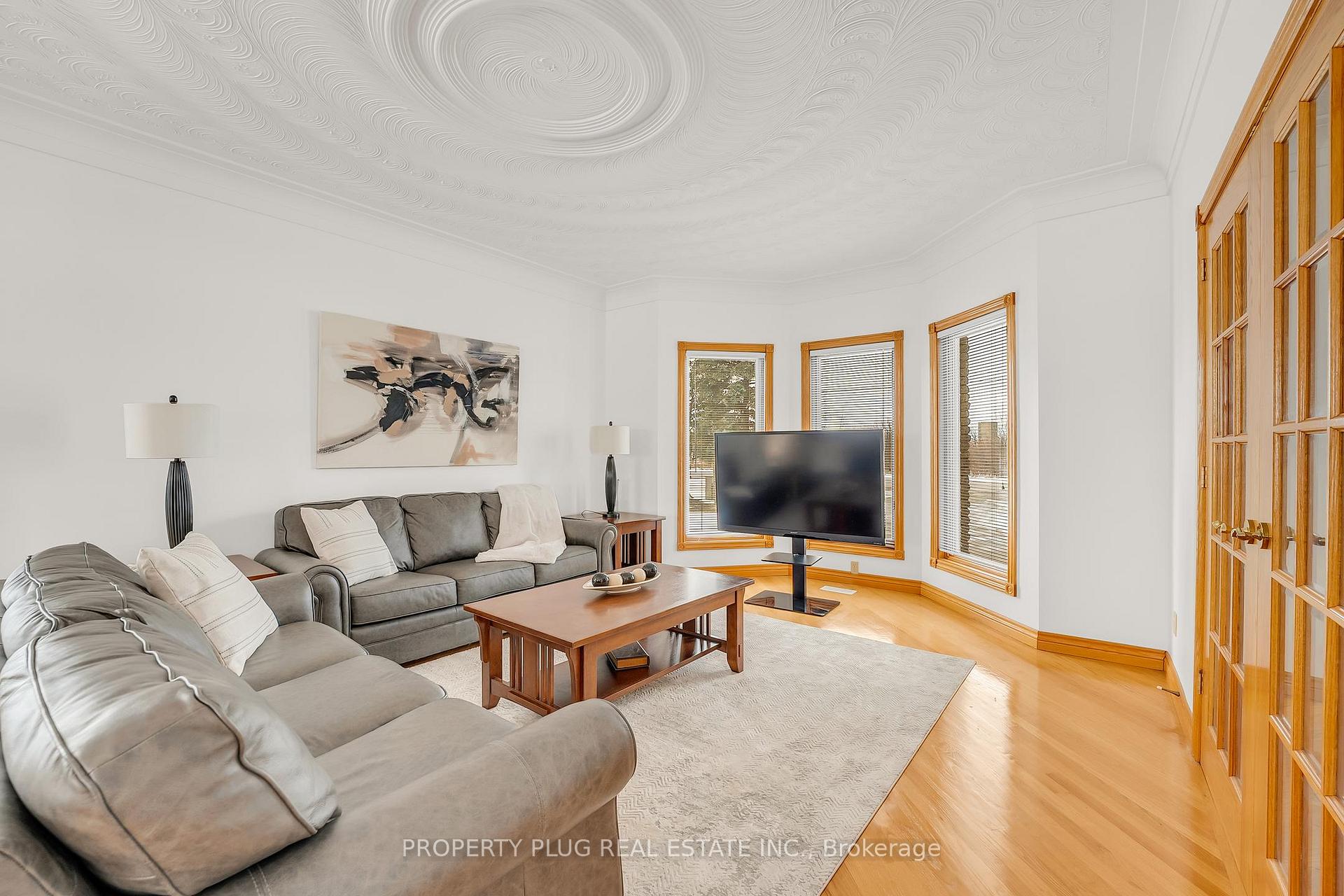 Photo 10 of 457 Mountain Road, Grimsby, Grimsby Escarpment — HOMEH