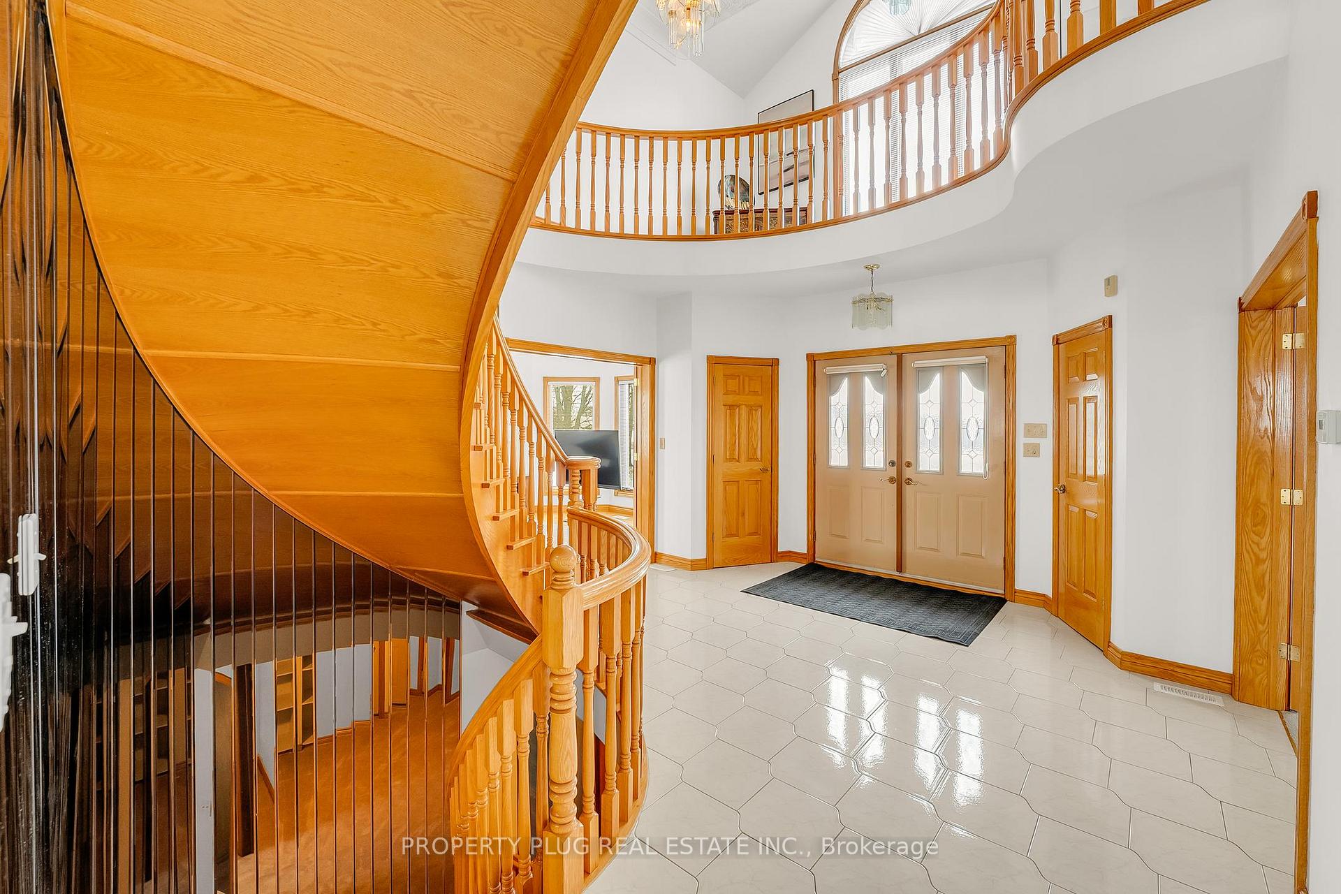 Photo 36 of 457 Mountain Road, Grimsby, Grimsby Escarpment — HOMEH