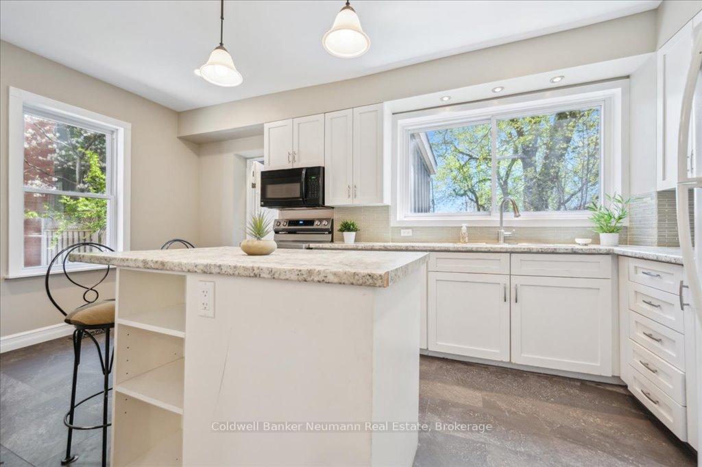 Photo 15 of 298 Suffolk Street W, Guelph, Junction/Onward Willow — HOMEH