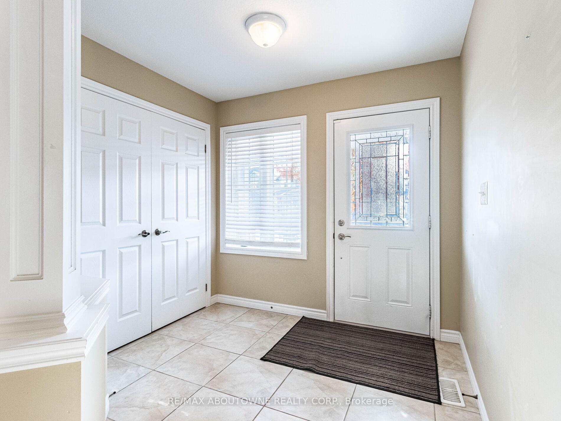 Photo 3 of 101 Norma Crescent, Guelph, Victoria North — HOMEH