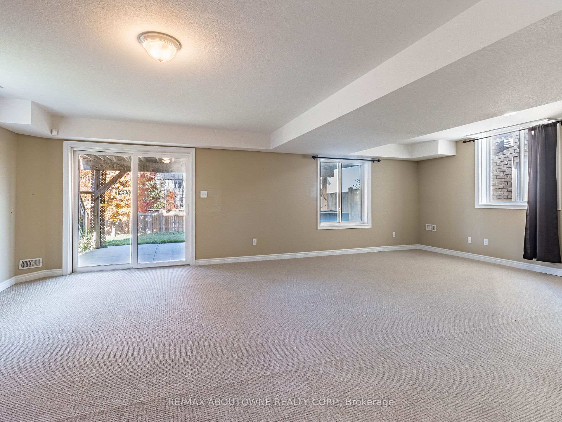 Photo 22 of 101 Norma Crescent, Guelph, Victoria North — HOMEH