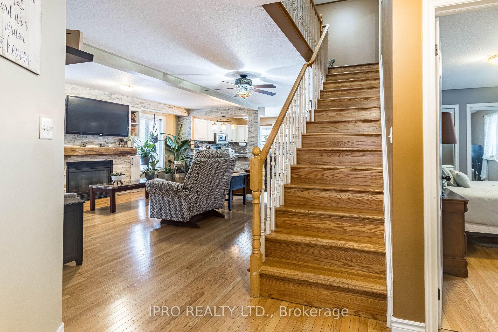 Photo 5 of 66 Udell Way, Grimsby, Grimsby East — HOMEH