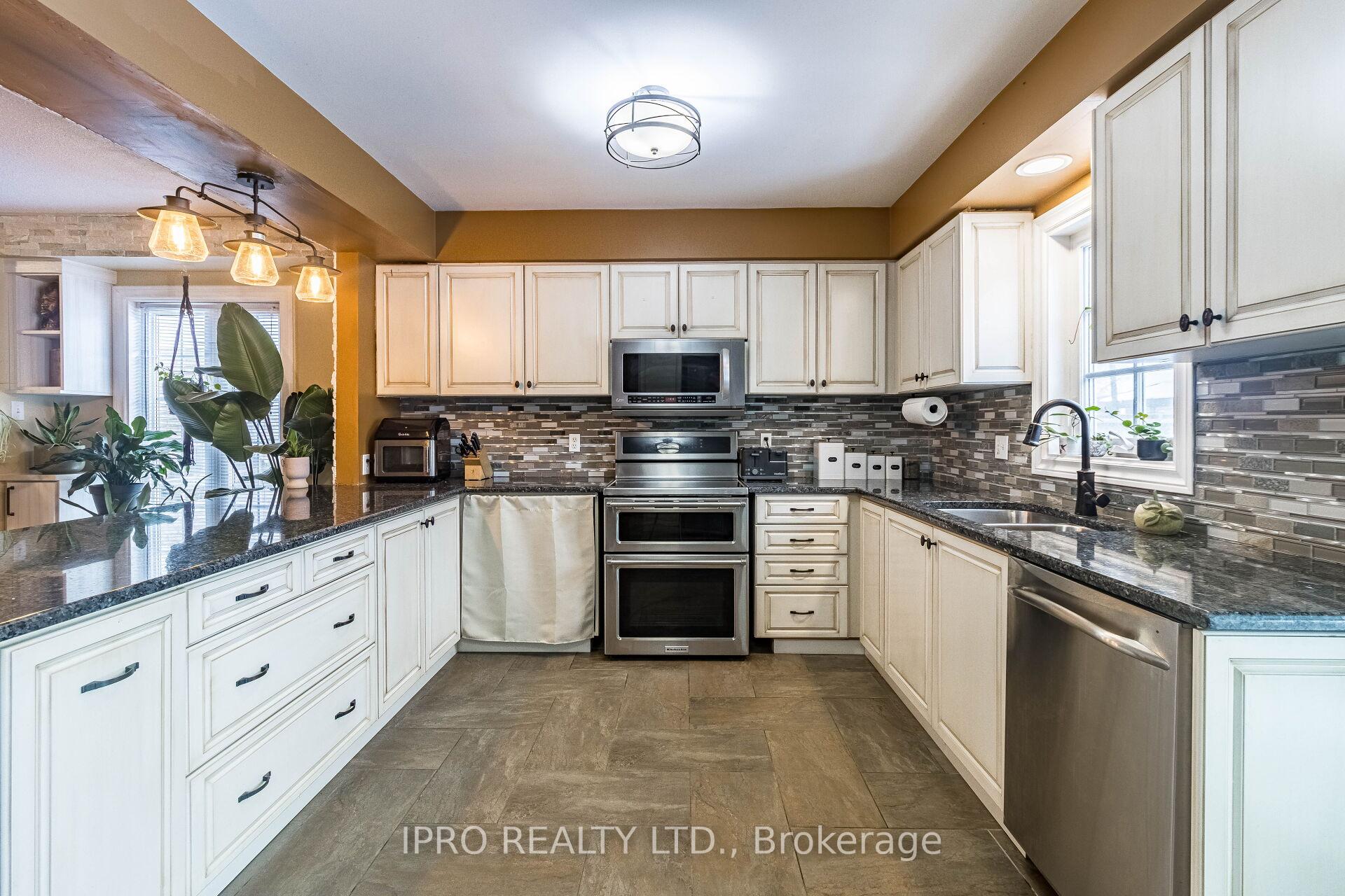 Photo 11 of 66 Udell Way, Grimsby, Grimsby East — HOMEH