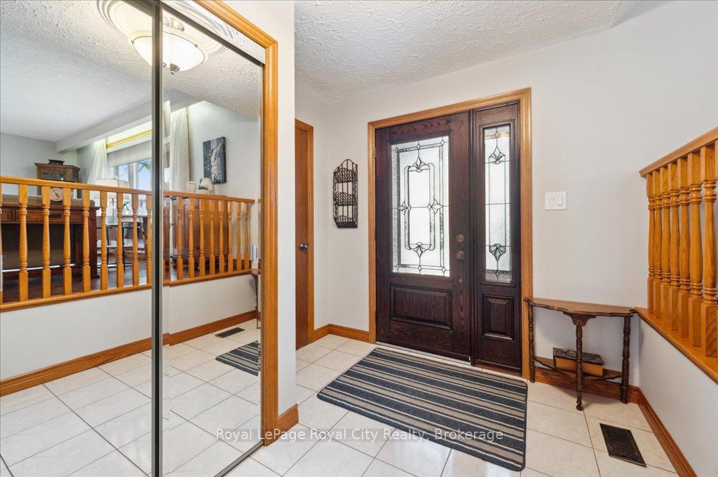 Photo 5 of 5 Cabot Court, Guelph, Kortright West — HOMEH