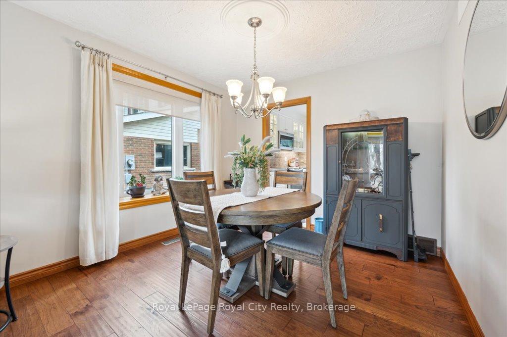 Photo 9 of 5 Cabot Court, Guelph, Kortright West — HOMEH