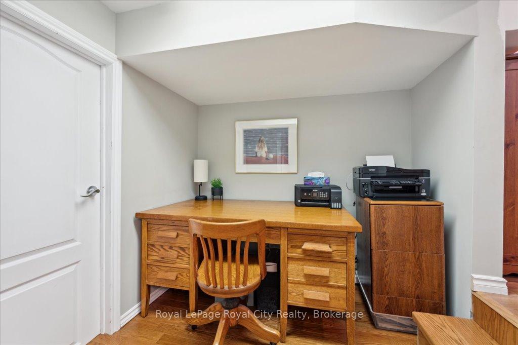Photo 32 of 5 Cabot Court, Guelph, Kortright West — HOMEH