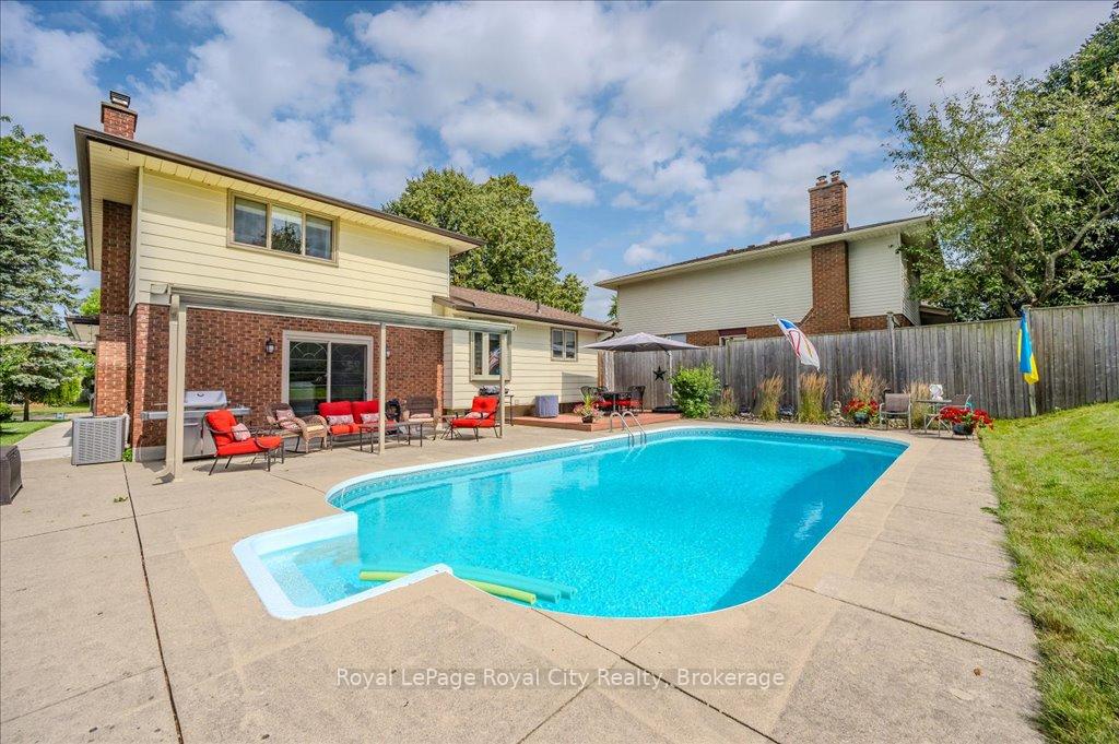 Photo 39 of 5 Cabot Court, Guelph, Kortright West — HOMEH