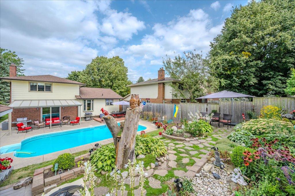 Photo 45 of 5 Cabot Court, Guelph, Kortright West — HOMEH
