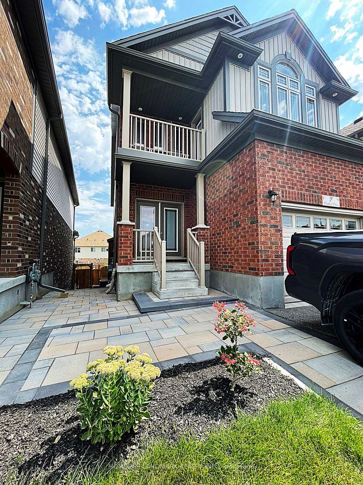 Photo 2 of 7 Dudley Drive, Guelph, Kortright East — HOMEH