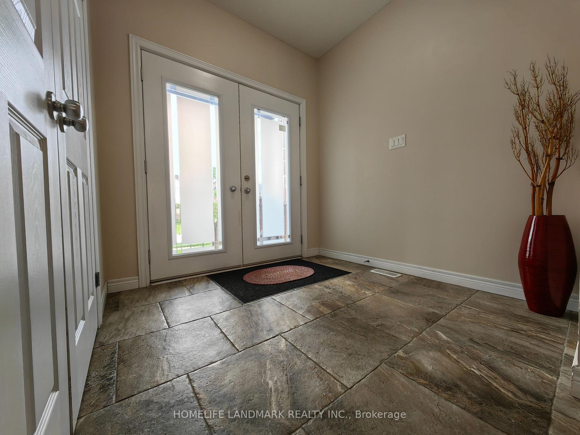 Photo 4 of 7 Dudley Drive, Guelph, Kortright East — HOMEH